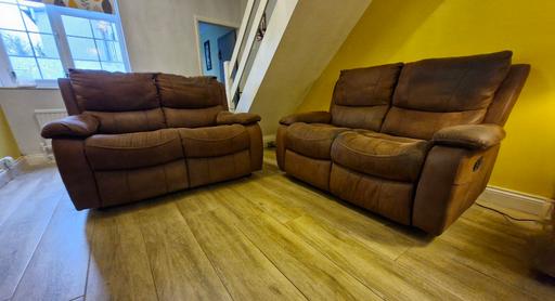 Buy & Sell Hertfordshire Dacorum - Photos for 2 x 2 Manual Recliner Settees.