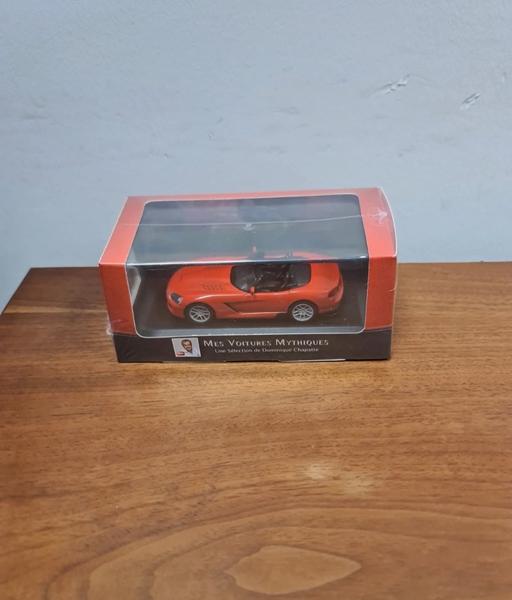 Buy & Sell Leicestershire Leicester - Photos for Die Cast Dodge Viper SRT-10 Orange Model Car