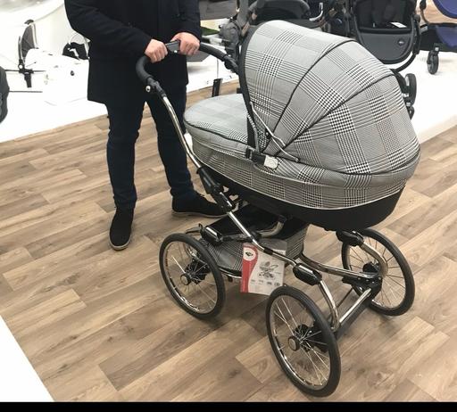 Buy & Sell Halton Daresbury - Halton - Photos for Bebecar travel system