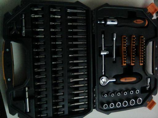 Buy & Sell North Northamptonshire Kettering - North Northamptonshire - Photos for 101 pc Buildcraft screwdriver, socket set kit