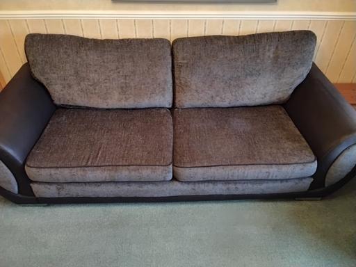 Buy & Sell West Midlands Birmingham - Photos for DFS 3 SEATER SOFA AND FOOT STOOL WITH STORAGE