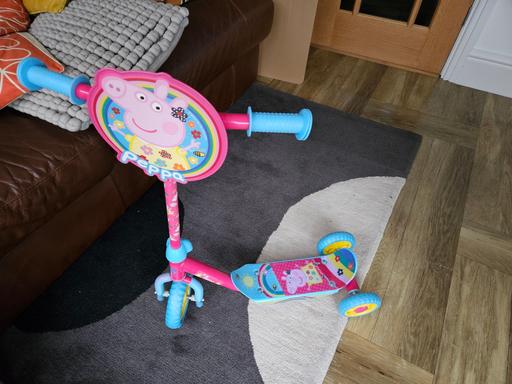 Buy & Sell Warwickshire Nuneaton and Bedworth - Photos for Peppa Pig Scooter