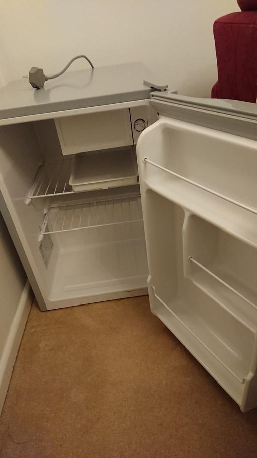 Buy & Sell West Midlands Wolverhampton - Photos for Fridge