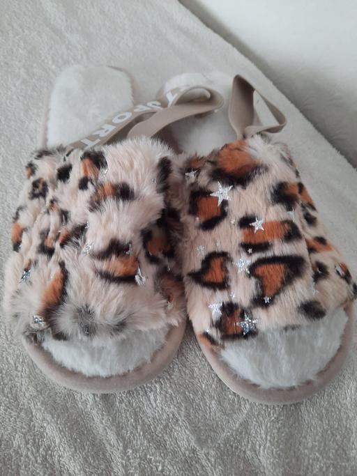 Buy & Sell North Northamptonshire Kettering - NN16 - Photos for ladies new size 8 slippers