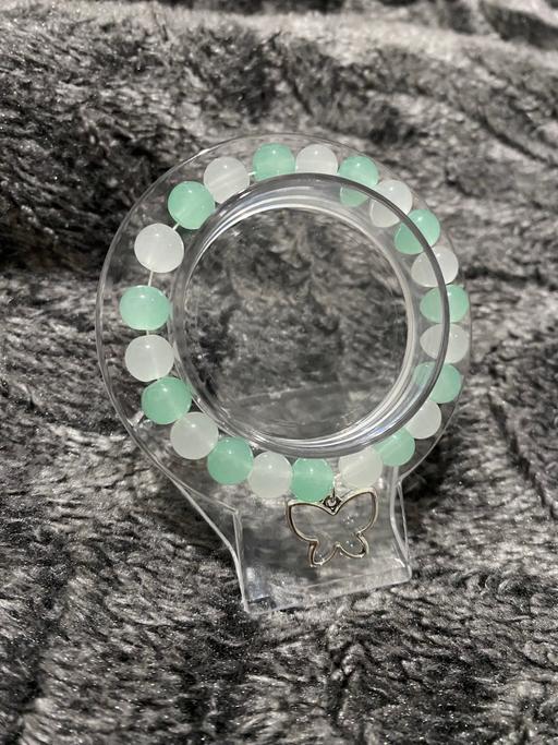 Buy & Sell Essex Southend-on-Sea - Photos for Green and white Crystal bracelet