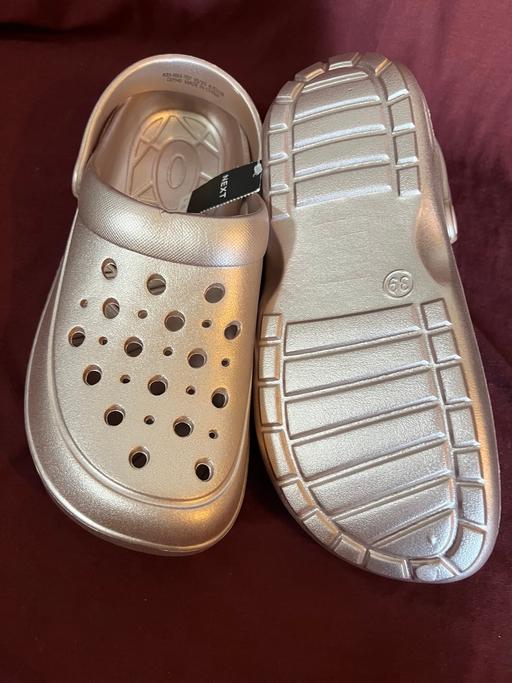 Buy & Sell Bedfordshire Central Bedfordshire - Photos for Next Pearl Pink Croc Style Slippers Sandals 6