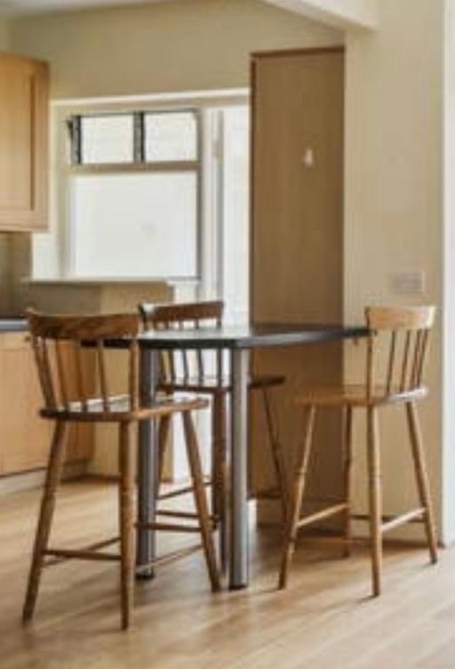 Buy & Sell North West London Harrow on the Hill - North West London - Photos for Single wooden bar stool