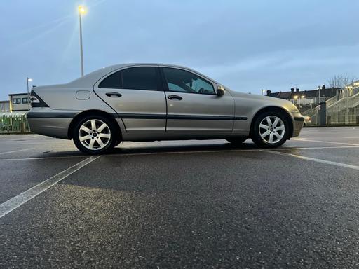 Vehicles Kent Medway - Kent - Photos for Mercedes