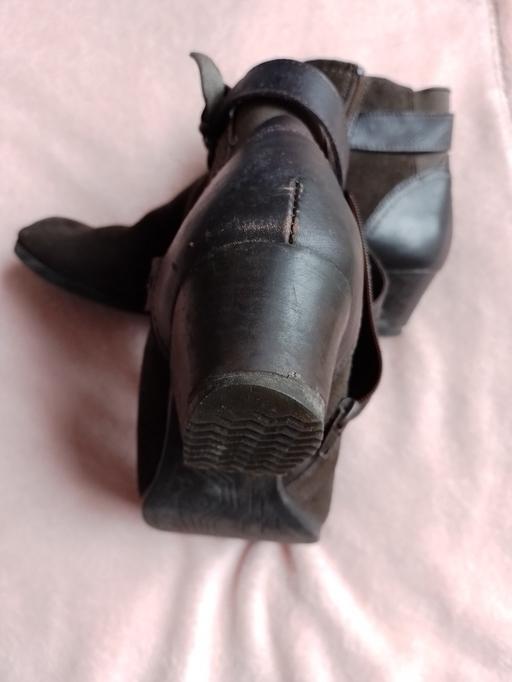 Buy & Sell West London Hounslow - Photos for Brown ankle boots