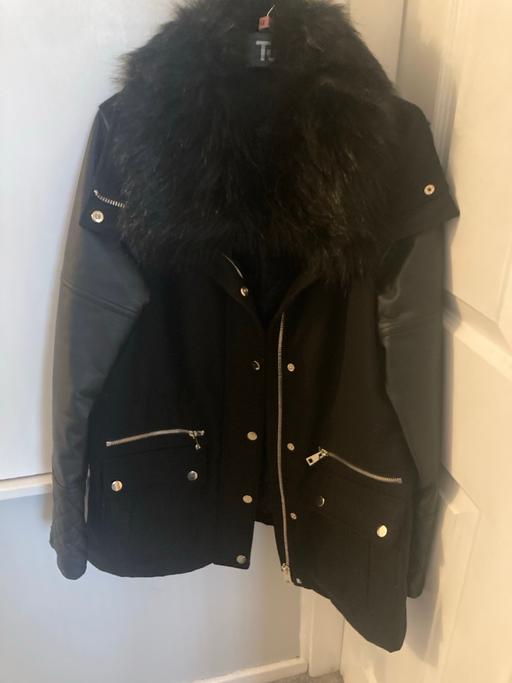 Buy & Sell West Midlands Sandwell - Photos for Ladies river island coat