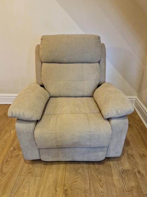 Buy & Sell Derbyshire High Peak - Photos for Recliner chair