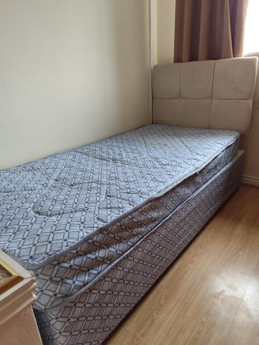 Buy & Sell West Midlands Birmingham - Photos for Single bed with Headboard