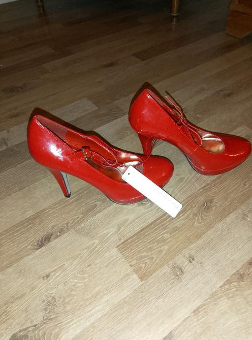 Buy & Sell North London Upper Holloway - North London - Photos for new red herring heels