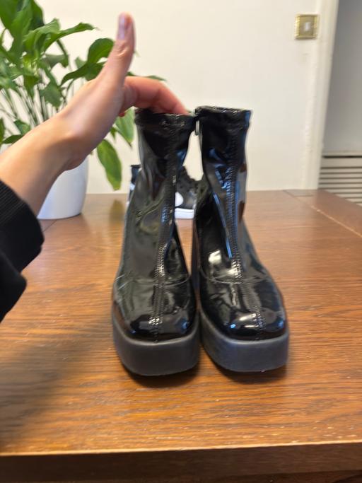 Buy & Sell North Northamptonshire Wellingborough - North Northamptonshire - Photos for Black patent ankle boots