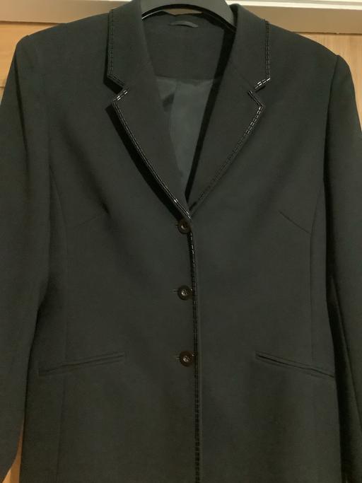 Buy & Sell Worcestershire Malvern Hills - Photos for Suit with jacket and skirt size 14