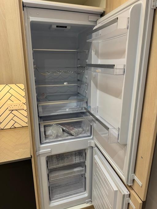 Buy & Sell West London Ealing Broadway - West London - Photos for Unused Hoover integrated fridge-freezer