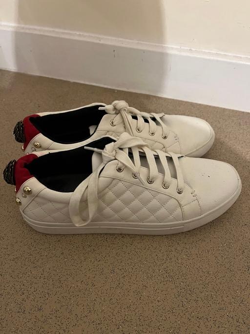 Buy & Sell Staffordshire Cannock Chase - Photos for Kurt Geiger White Shoes