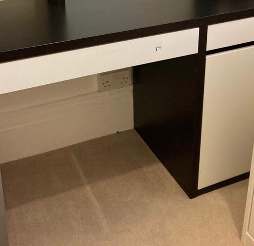 Buy & Sell West London Hillingdon - Photos for Micke Desk - No Top Shelf Unit