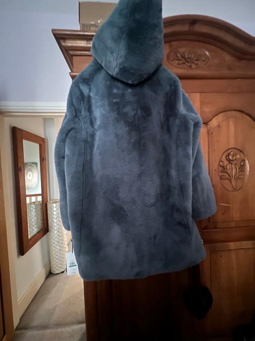 Buy & Sell Lancashire South Ribble - Photos for DKNY Brand New Teal coloured faux fur coat L