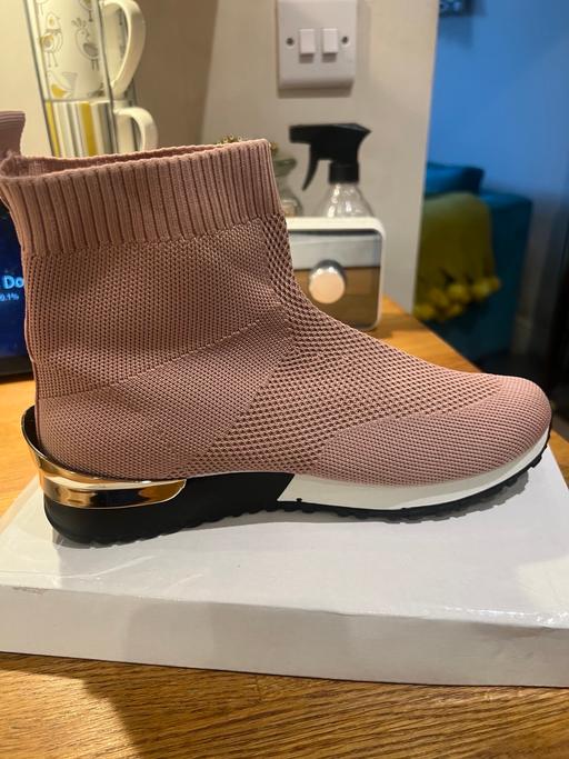 Buy & Sell Lancashire South Ribble - Photos for Brand in box blush pull-on sock boots size 5