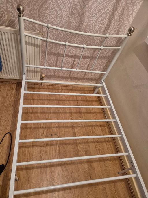 Buy & Sell Leicestershire Oadby and Wigston - Photos for Single White Bed Frame