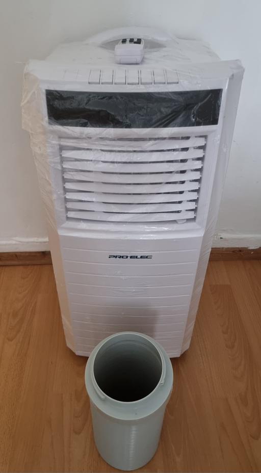 Buy & Sell East London Whitechapel - East London - Photos for Pro Elec Air Conditioner 12000 BTU - Like New