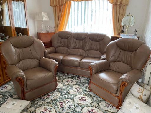 Buy & Sell South Yorkshire Rotherham - Photos for Leather sofa and chairs