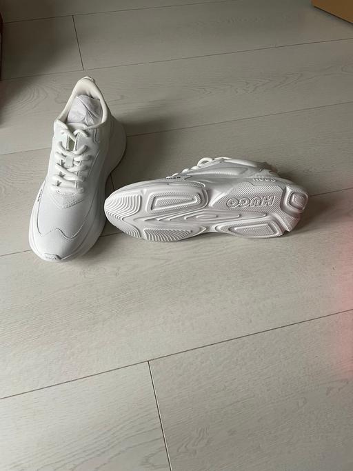 Buy & Sell North West London Burnt Oak - North West London - Photos for Hugo Boss Leon Runn White Trainers