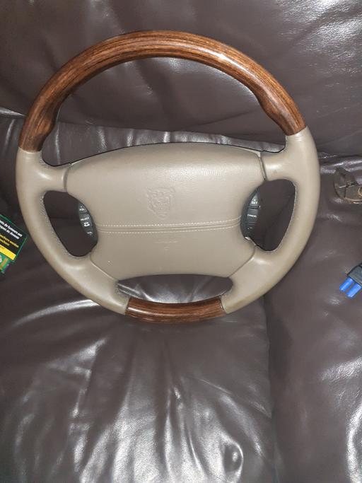 Vehicles West Midlands Coventry - Photos for Jag steering wheel v8 2001