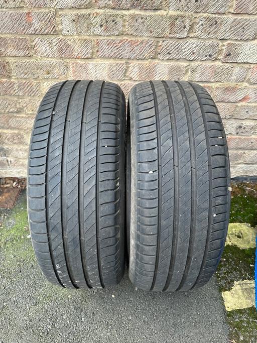 Vehicles South West London West Brompton - South West London - Photos for 205 55 r17 tyres Michelin primacy4 used x2