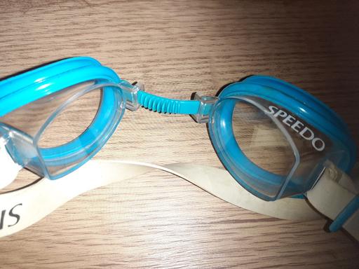 Buy & Sell West Midlands Dudley - Photos for SWIMMING GOGGLES