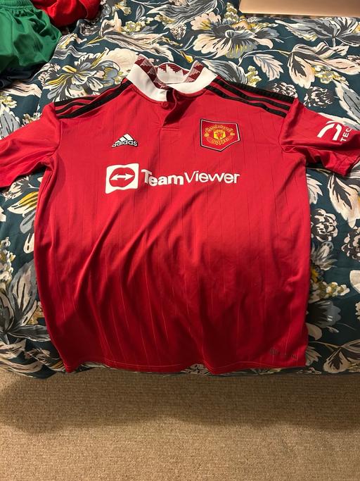 Buy & Sell Surrey Epsom and Ewell - Photos for Shirt kids 8-12 Manchester United