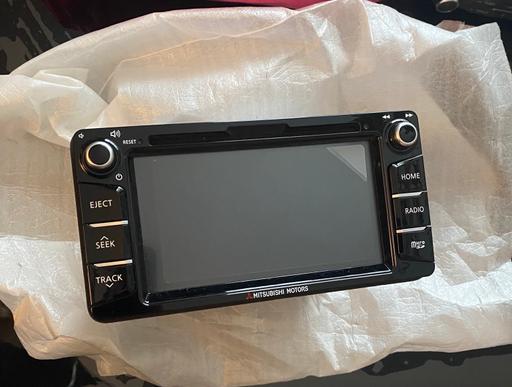 Vehicles East London Canning Town - East London - Photos for Mitsubishi Motors Multifunction GPS Navigatin