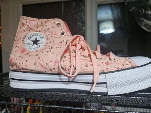 Buy & Sell West Midlands Birmingham - Photos for Brand new Converse size 5