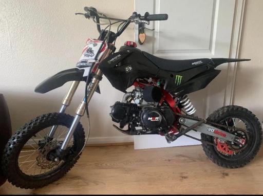 Vehicles Derbyshire South Derbyshire - Photos for M2R kxf 125 pit bike