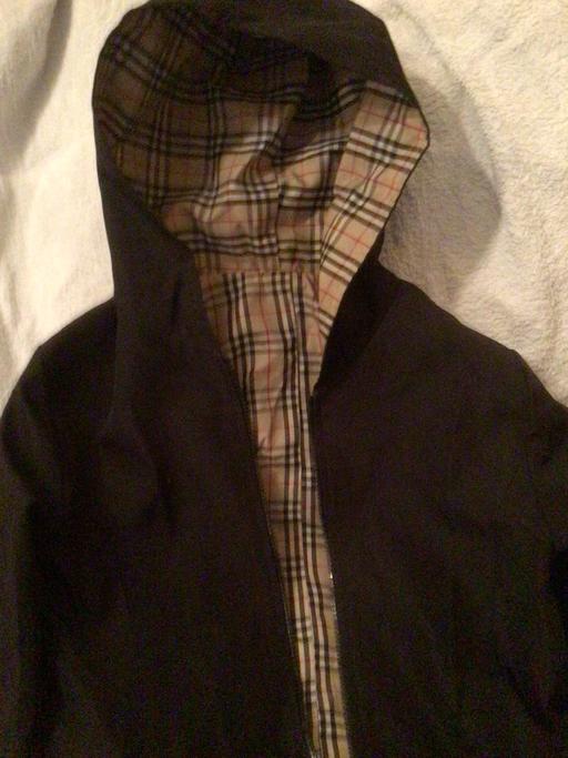 Buy & Sell Central London Southwark - Central London - Photos for Burberry jacket