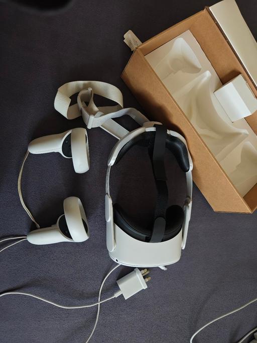 Buy & Sell Surrey Woking - Photos for meta oculus quest 2. 256 gb