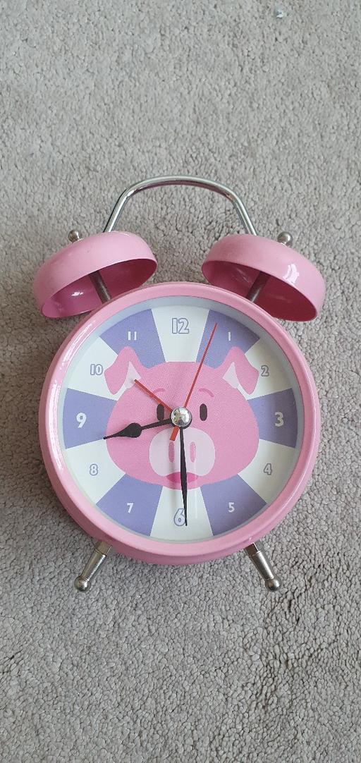 Buy & Sell East London Havering - Photos for Battery operated alarm clock