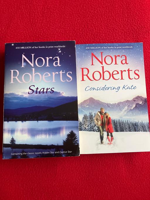 Buy & Sell West Midlands Sandwell - Photos for Nora Roberts books x2