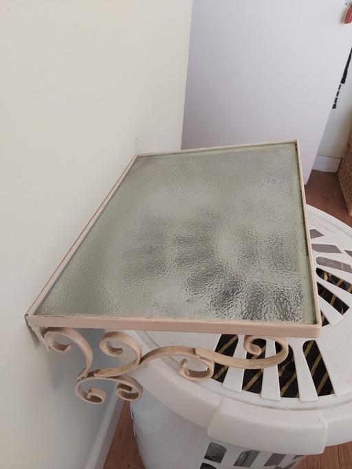 Buy & Sell North London Tufnell Park - North London - Photos for Retro glass metal shelf