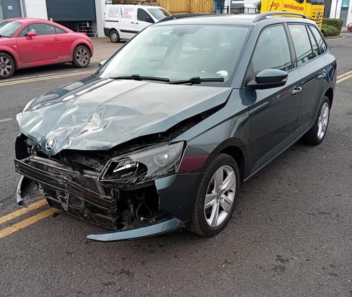 Vehicles West Midlands Sandwell - Photos for skoda fabia spares or repairs cat n