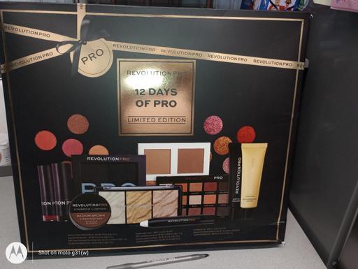 Buy & Sell West Midlands Birmingham - Photos for Bnib Revolution Make Up Set