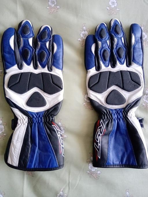 Buy & Sell West London Hillingdon - Photos for Motorbike gloves brand new