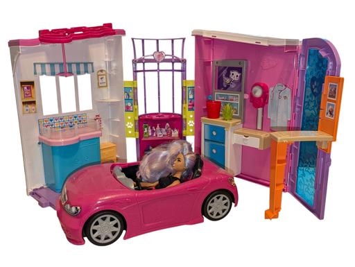 Buy & Sell Antrim and Newtownabbey Newtownabbey - BT37 - Photos for Barbie dollhouse