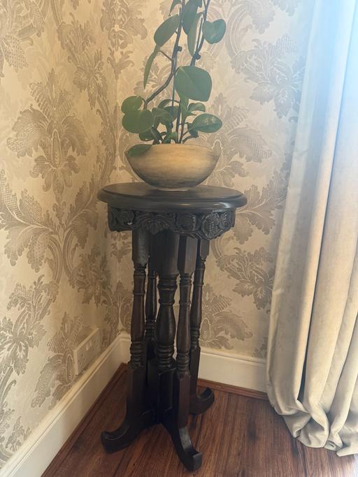 Buy & Sell North West London Harrow - Photos for Lamp/plant table