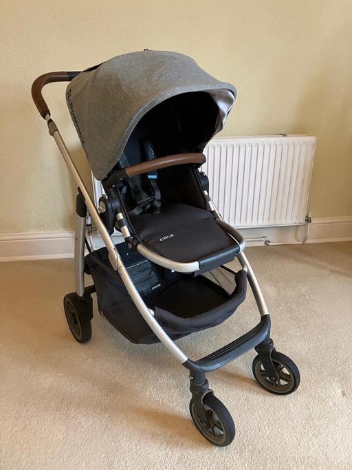 Buy & Sell Wiltshire Hullavington - Wiltshire - Photos for UPPAbaby Cruz Stroller and Bassinet