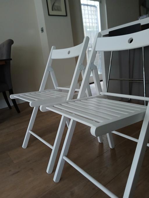 Buy & Sell West London West Kensington - West London - Photos for 2 white wooden folding chairs