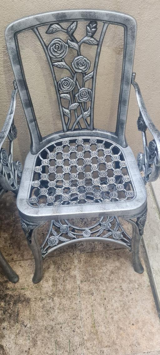 Buy & Sell North London Stroud Green - North London - Photos for Garden Table and chairs