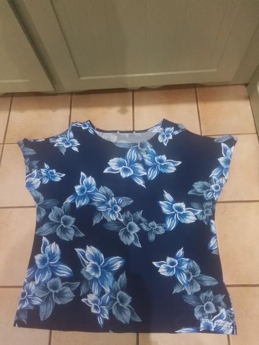 Buy & Sell West Midlands Walsall - Photos for LADIES MULTI PRINT TOP