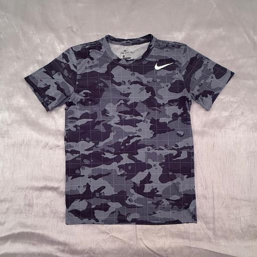 Buy & Sell North London Shoreditch - North London - Photos for Nike Dri-Fit Grey Camo Print T shirt